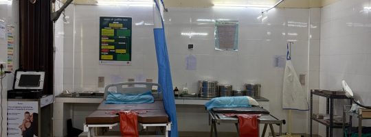 An image of a hospital labor and delivery room with two labor beds next to one another.